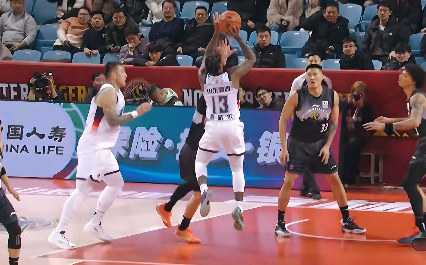 xingkong-虎口拔牙！克里斯缺阵，山东男篮强势逆转：高诗岩3记3分鼎定乾坤