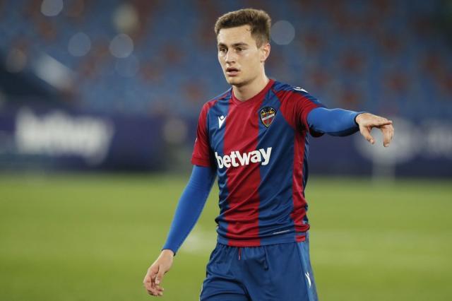 巴斯克斯今夏或离队 皇马有意签回德弗鲁托斯入替